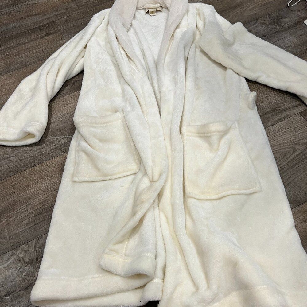 Adrienne Vittadini‎ OS Robe